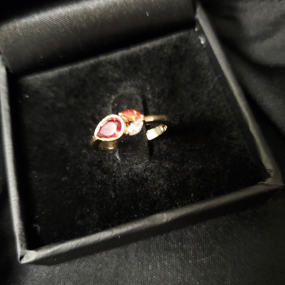 ring - Picture 2 of 2